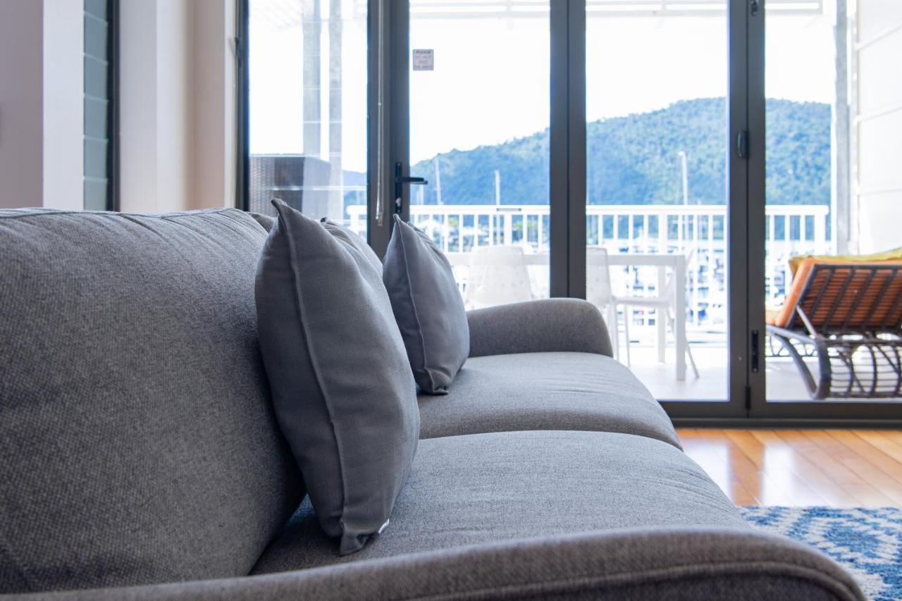 Seas The Day At The Marina Apartment Еърли Бийч Екстериор снимка