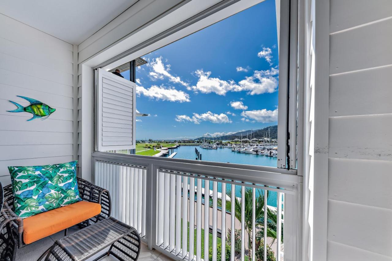 Seas The Day At The Marina Apartment Еърли Бийч Екстериор снимка
