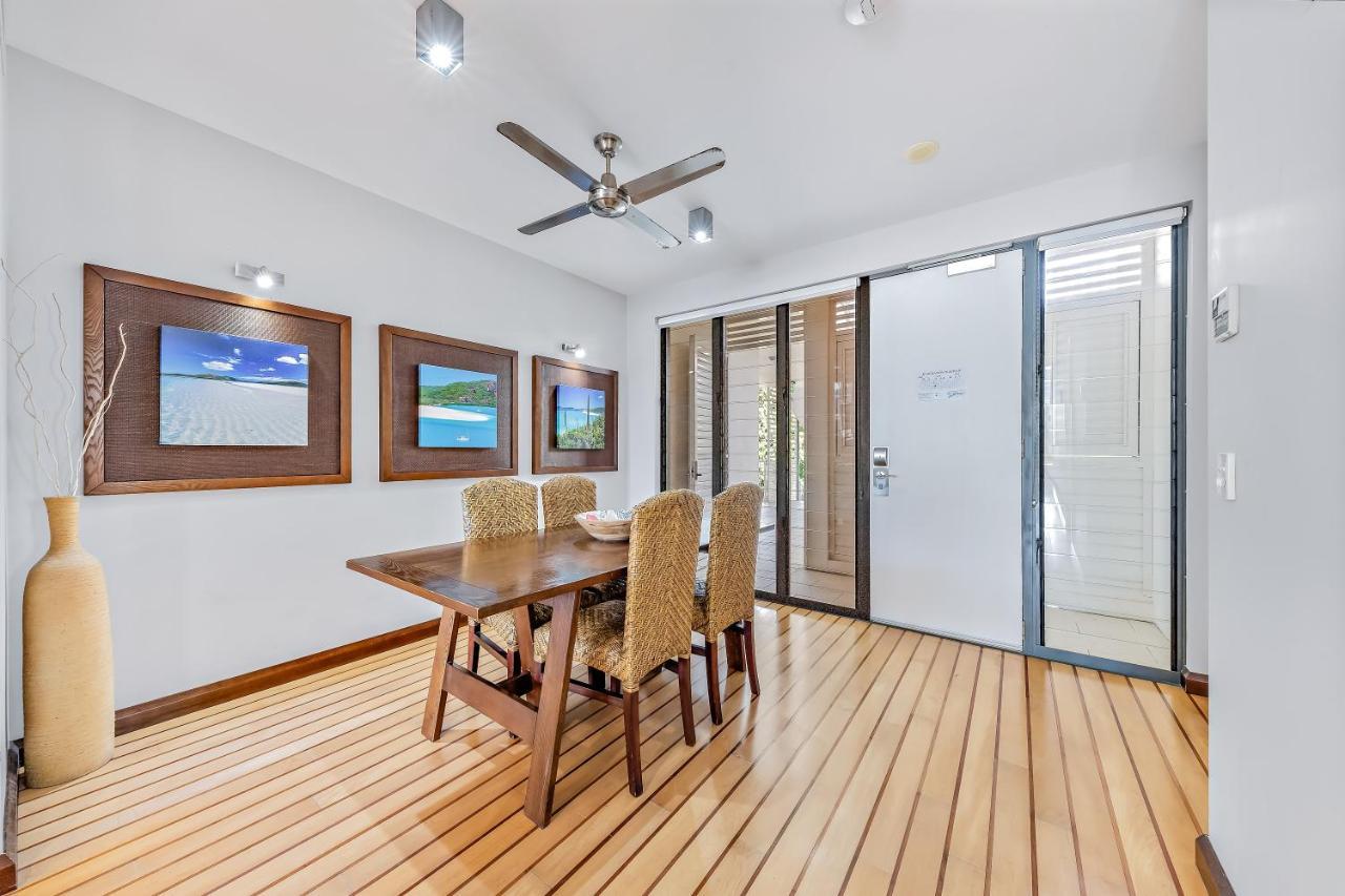 Seas The Day At The Marina Apartment Еърли Бийч Екстериор снимка